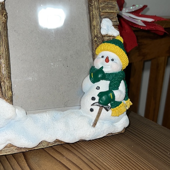 Adorable U of O Snowman Picture Frame 4x6” Photos Team Spirit Oregon Cabin - Picture 2 of 7